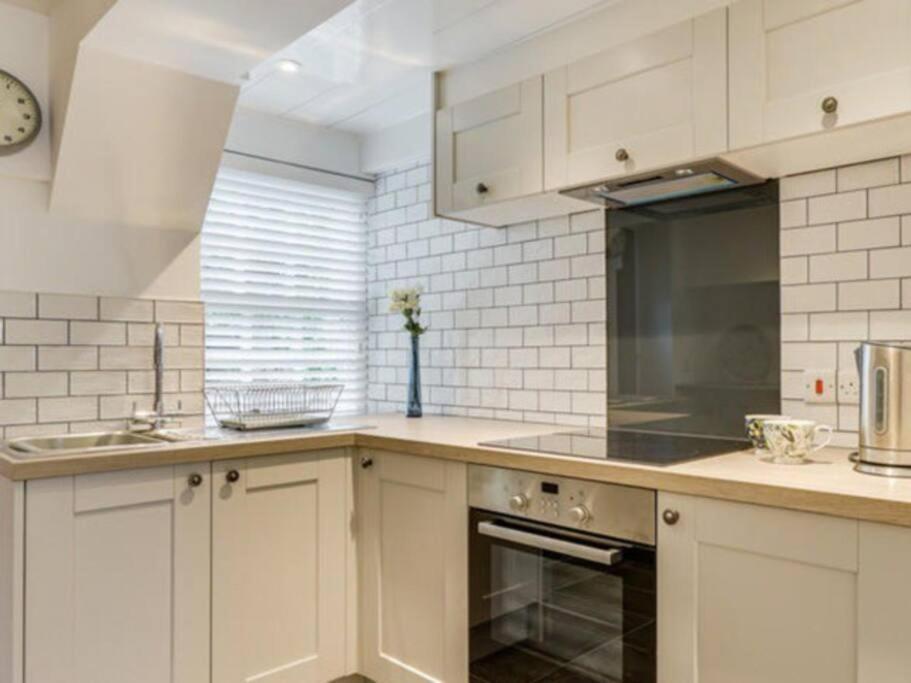 The On Fairbank - * Kirkby Lonsdale